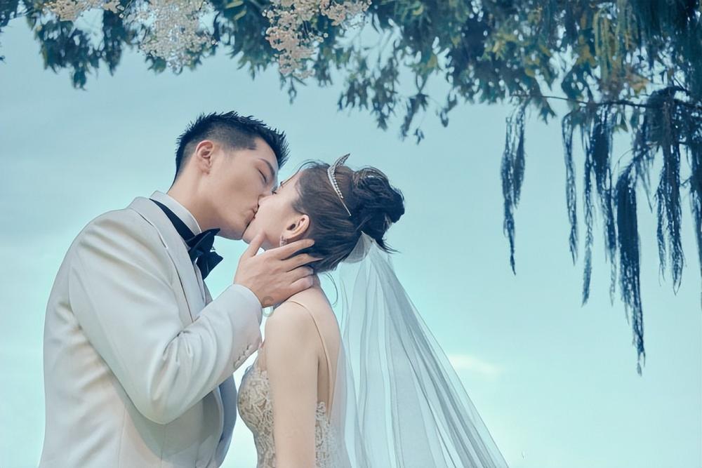 你整天捣鼓啥回复他？